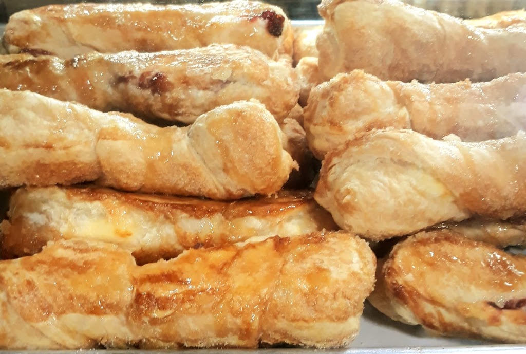 Café Madrid Deli & Bakery | cafe | 4502 Curry Ford Rd, Orlando, FL 32812, USA | 4077042698 OR +1 407-704-2698