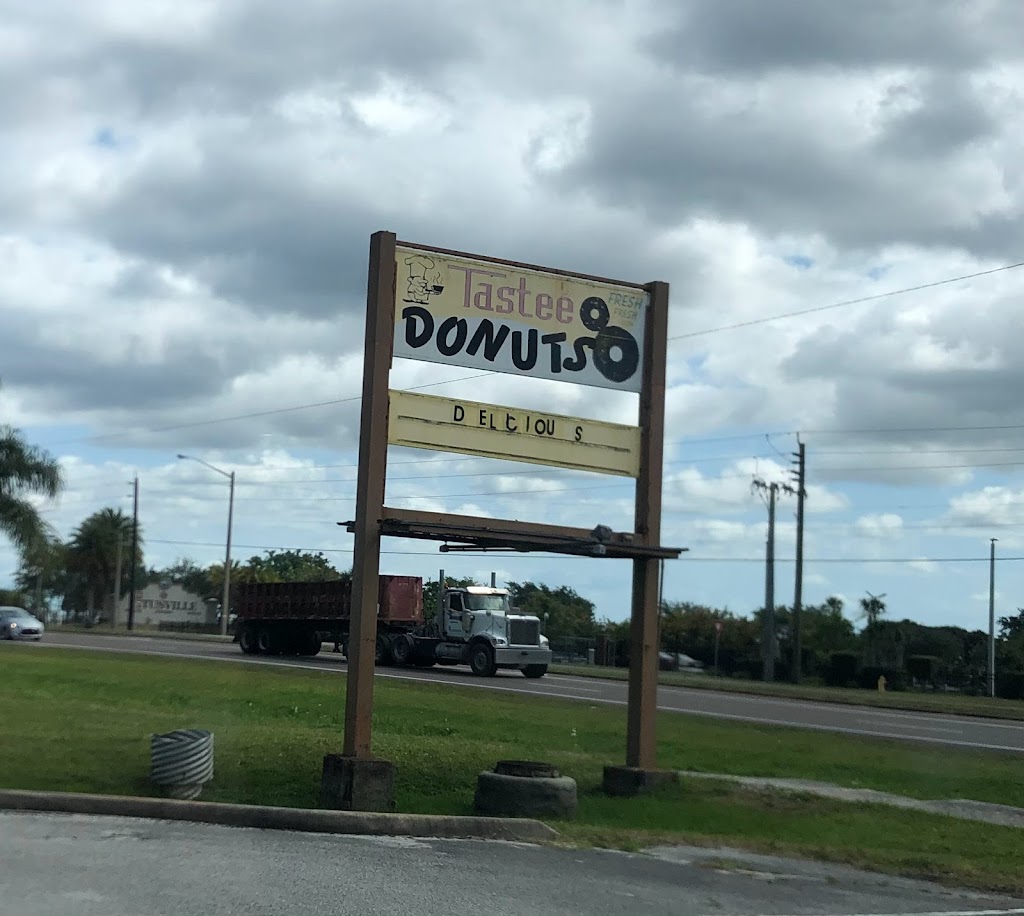 Tastee Donuts | bakery | 4950 S Washington Ave, Titusville, FL 32780, USA | 3215674234 OR +1 321-567-4234
