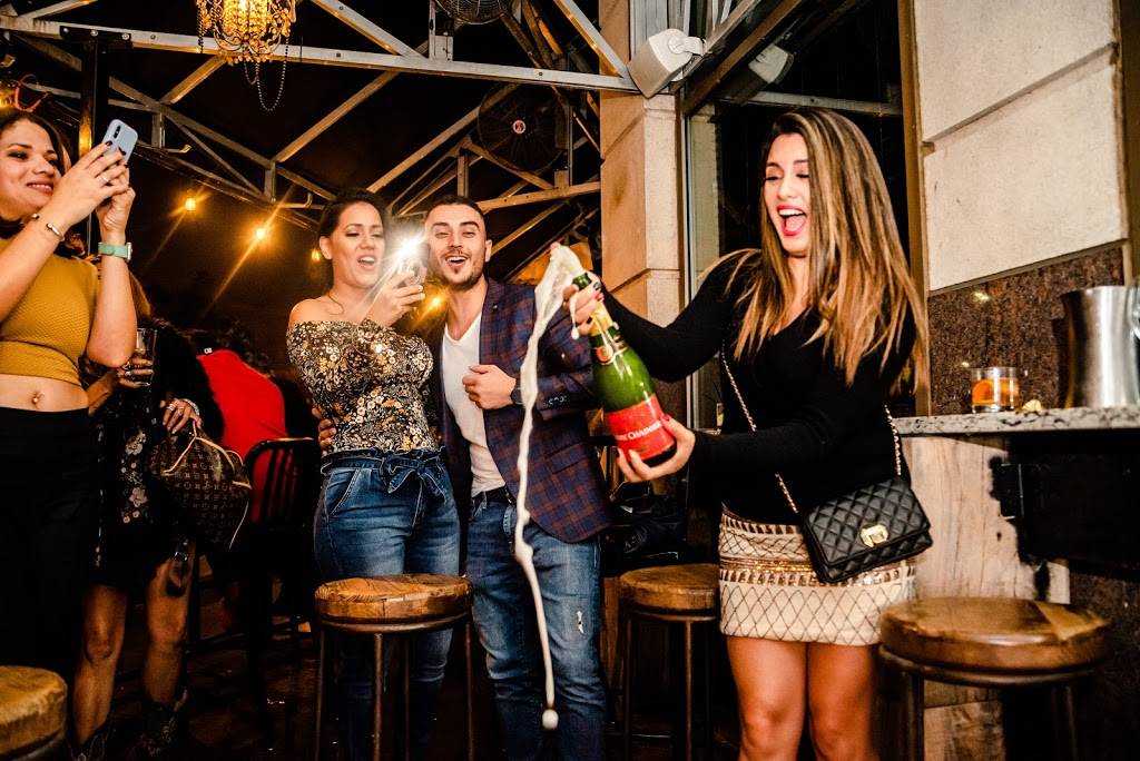 Pontotoc Lounge | night club | 314 S Main St, Memphis, TN 38103, USA | 9012077576 OR +1 901-207-7576