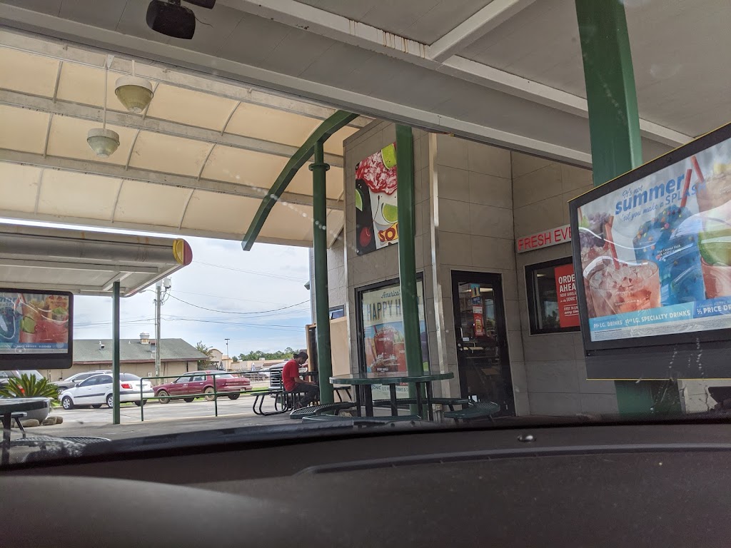 Sonic Drive-In | restaurant | 6173 US-90, Milton, FL 32570, USA | 8509830402 OR +1 850-983-0402