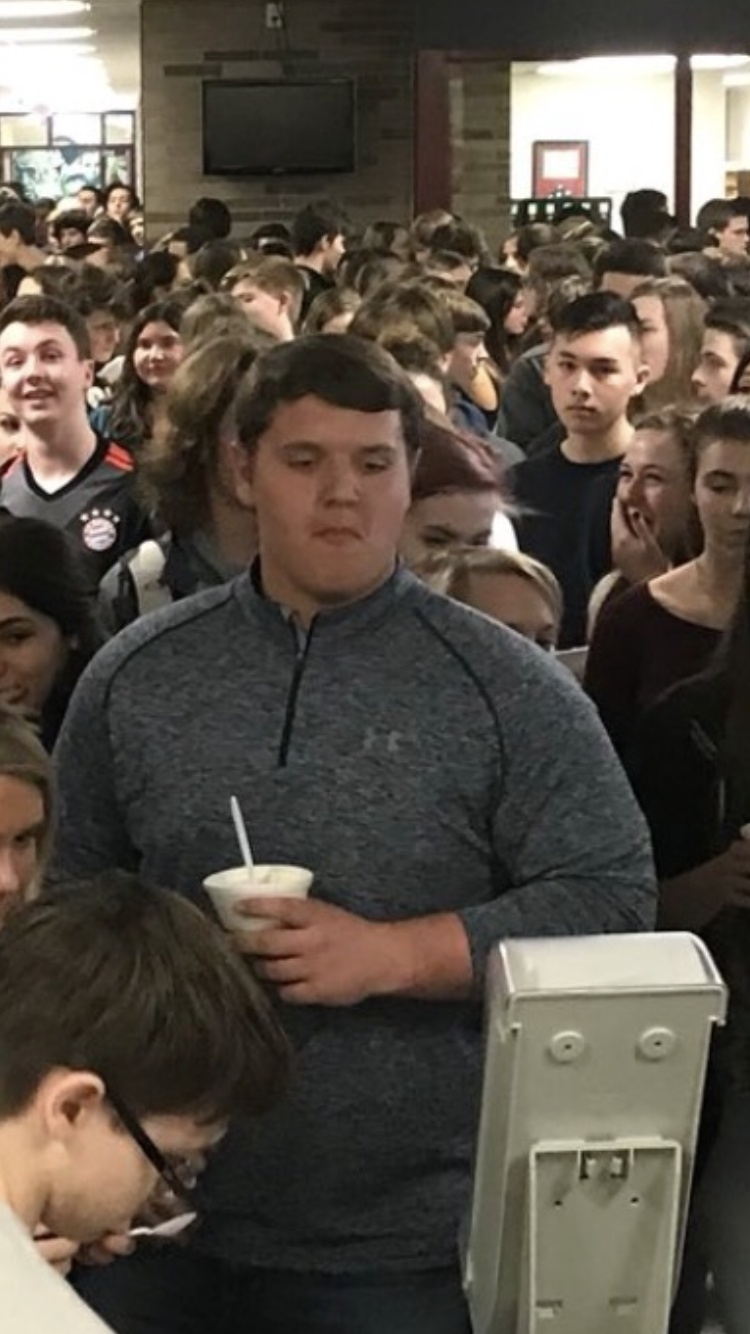 McDonalds | restaurant | 603 W Broad St, Linden, MI 48451, USA | 8107356922 OR +1 810-735-6922