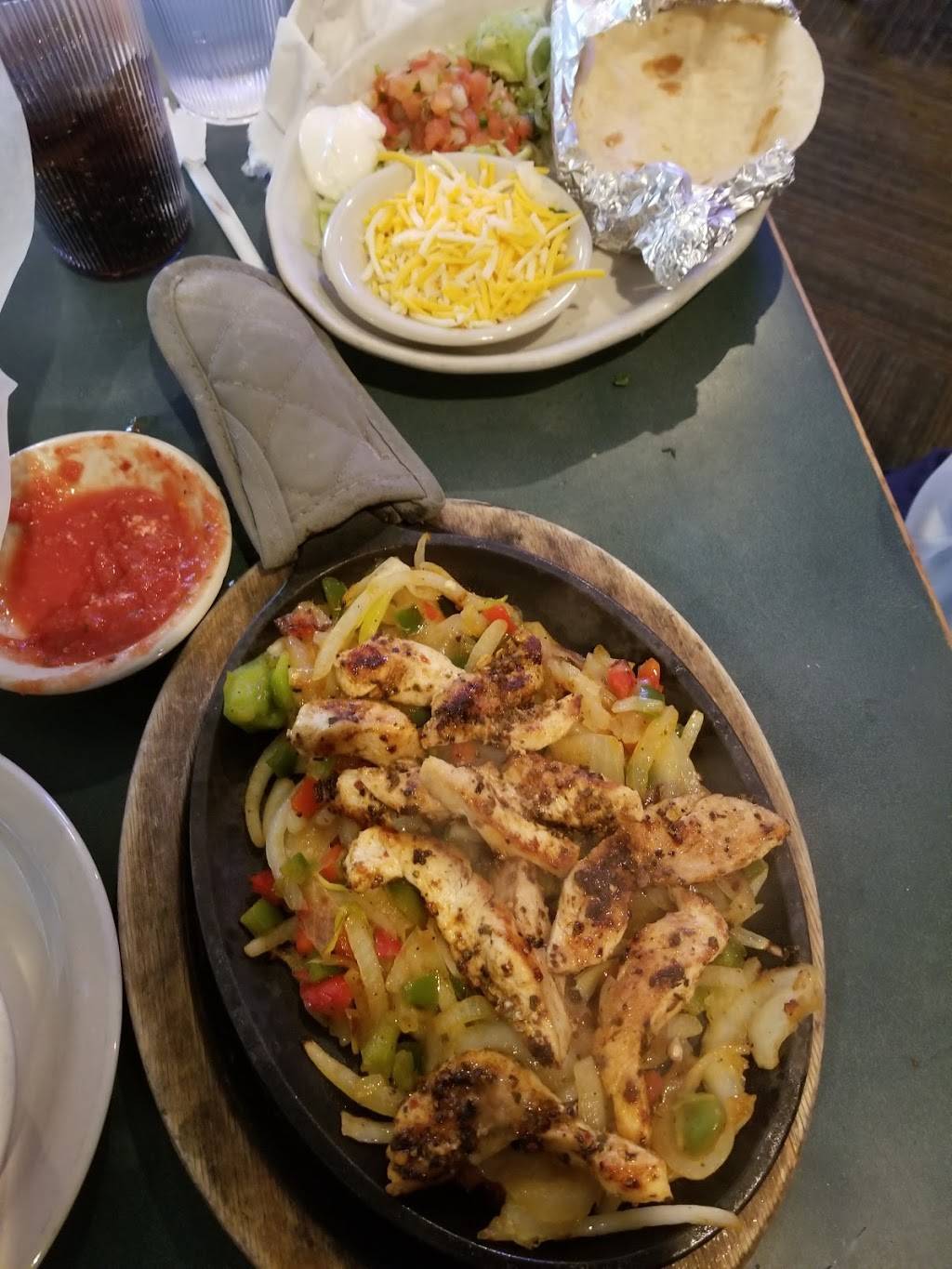 Jalapenos | restaurant | 7729 151st St, Overland Park, KS 66223, USA | 9136813555 OR +1 913-681-3555