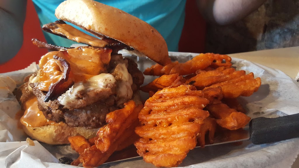 Blue Rooster | restaurant | 344 1st St, Flora, MS 39071, USA | 6018793289 OR +1 601-879-3289