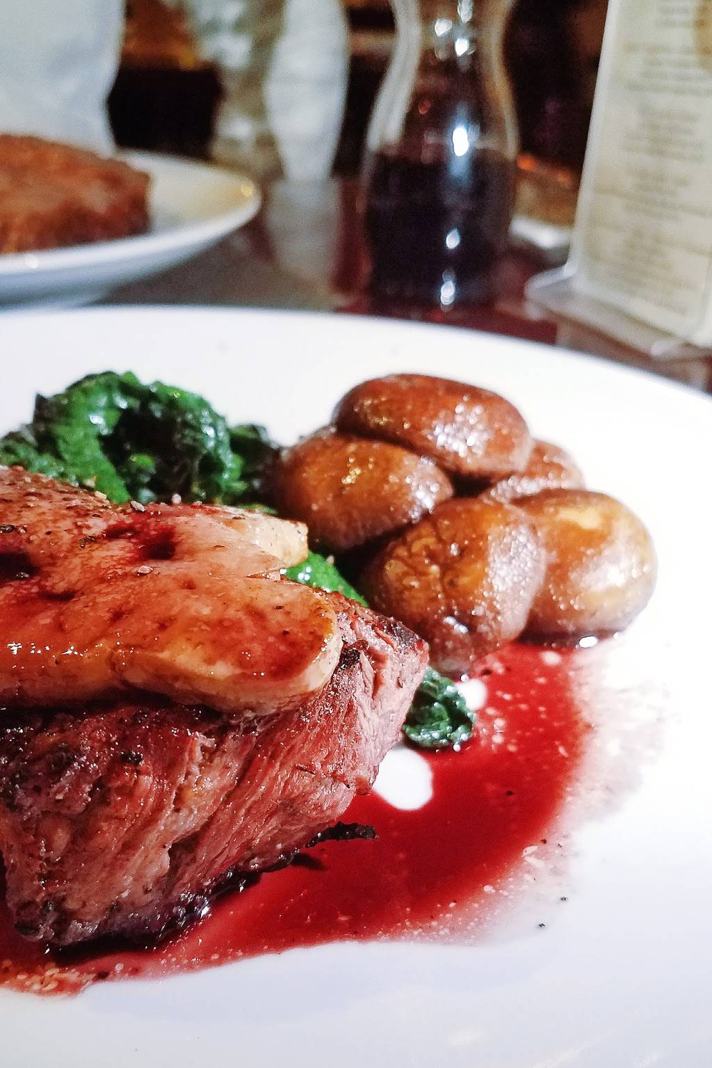 Sea Change and Bouzy Gastropub at Chez Mélange | restaurant | 1611 S Catalina Ave, Redondo Beach, CA 90277, USA | 3105401222 OR +1 310-540-1222