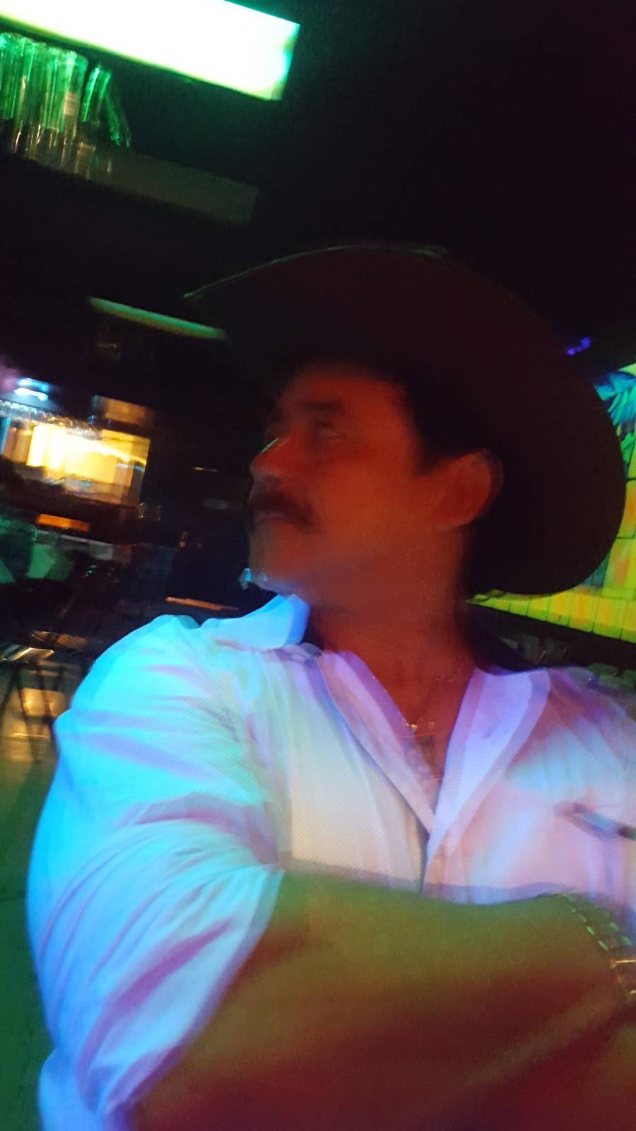 El Nuevo Monterey | restaurant | 601 N Harbor Blvd, Santa Ana, CA 92703, USA | 7145543681 OR +1 714-554-3681