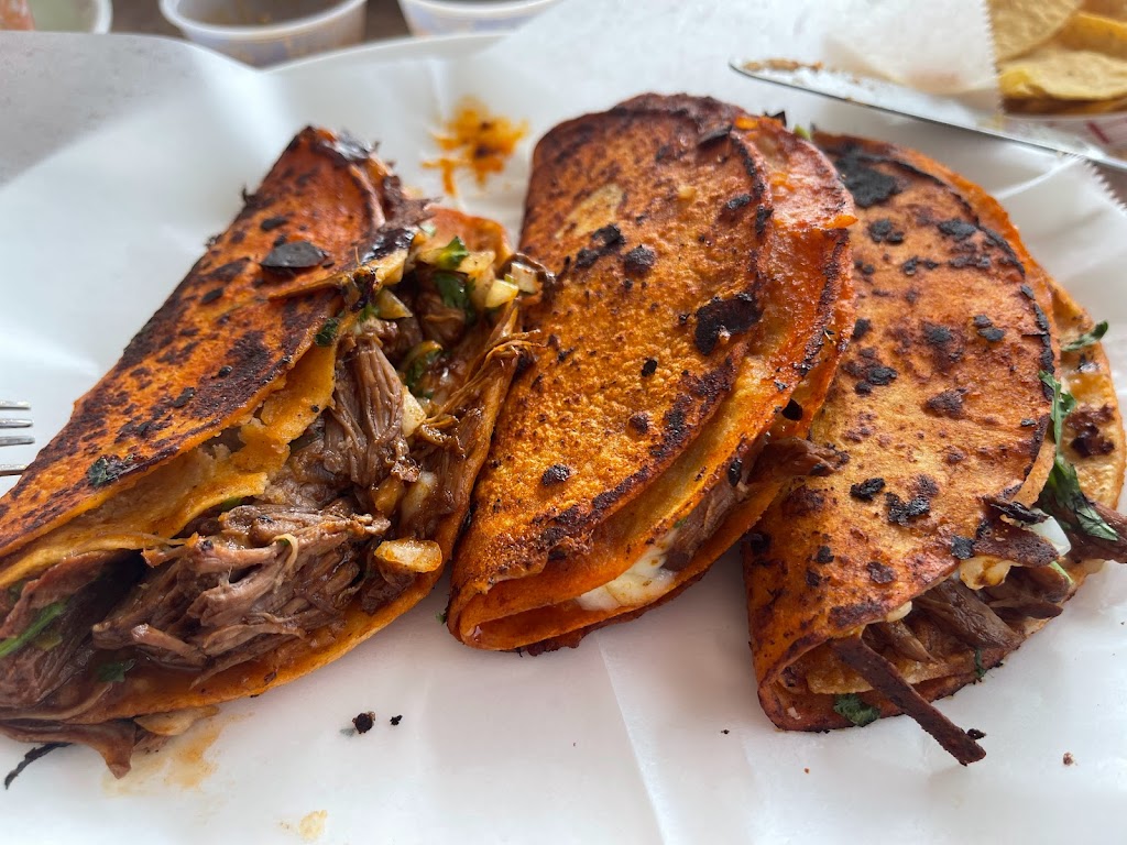 Taqueria Los Altos | restaurant | 6638 Bancroft Ave, Oakland, CA 94605, USA | 5109047042 OR +1 510-904-7042