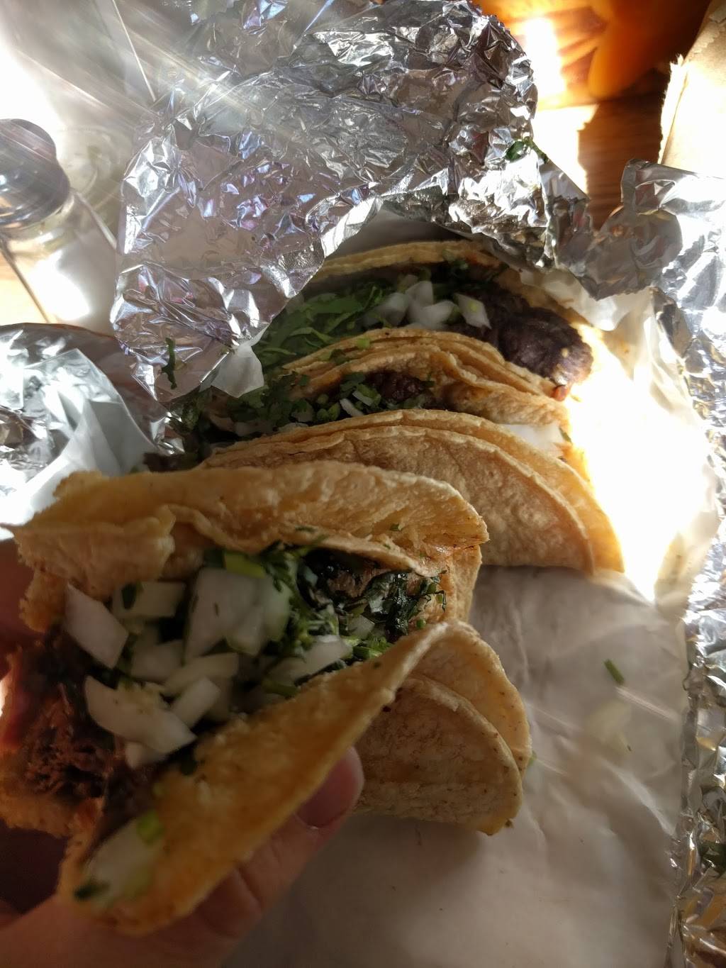 Taquería El Charro I | meal delivery | 6661 N Clark St, Chicago, IL 60626, USA | 7737437056 OR +1 773-743-7056