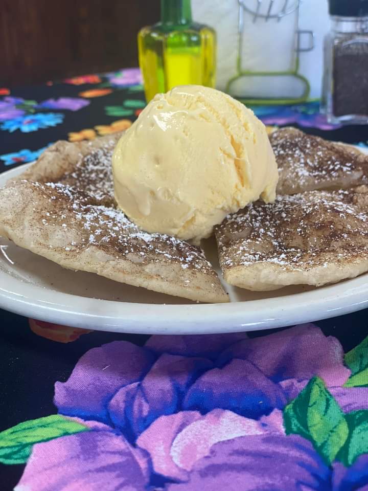 Chelos Mexican Restaurant | restaurant | 250 Enrique M. Barrera Pkwy, San Antonio, TX 78237, USA | 2109089084 OR +1 210-908-9084