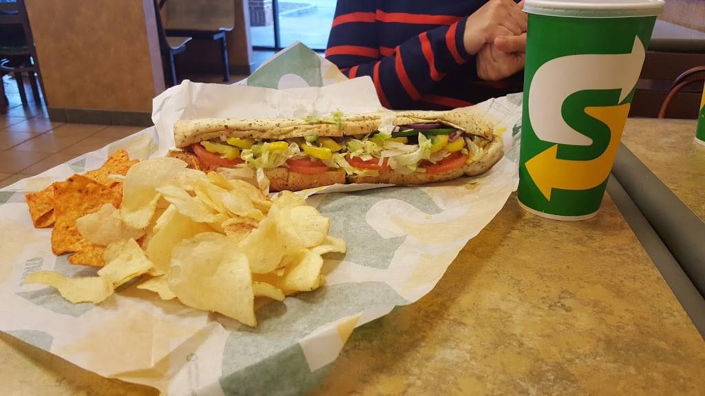 Subway | restaurant | 12035 GA-92, Woodstock, GA 30188, USA | 6784946756 OR +1 678-494-6756