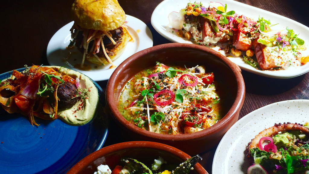 Tres Gatos | restaurant | 470 Centre St, Jamaica Plain, MA 02130, USA | 6174774851 OR +1 617-477-4851