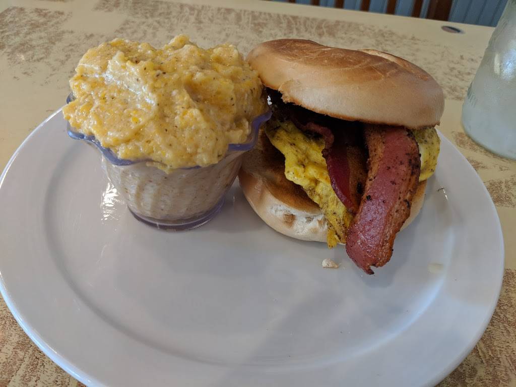 Franklin Mercantile Deli | restaurant | 100 4th Ave N, Franklin, TN 37064, USA | 6157909730 OR +1 615-790-9730