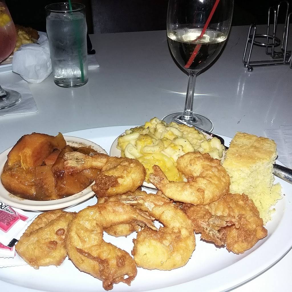 Teresas Place | restaurant | 14000 W McNichols Rd, Detroit, MI 48235, USA | 3138622831 OR +1 313-862-2831