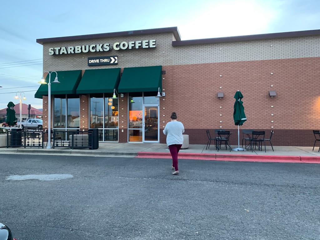 Starbucks | cafe | 2220 E Parkway Dr, Russellville, AR 72802, USA | 4799672488 OR +1 479-967-2488