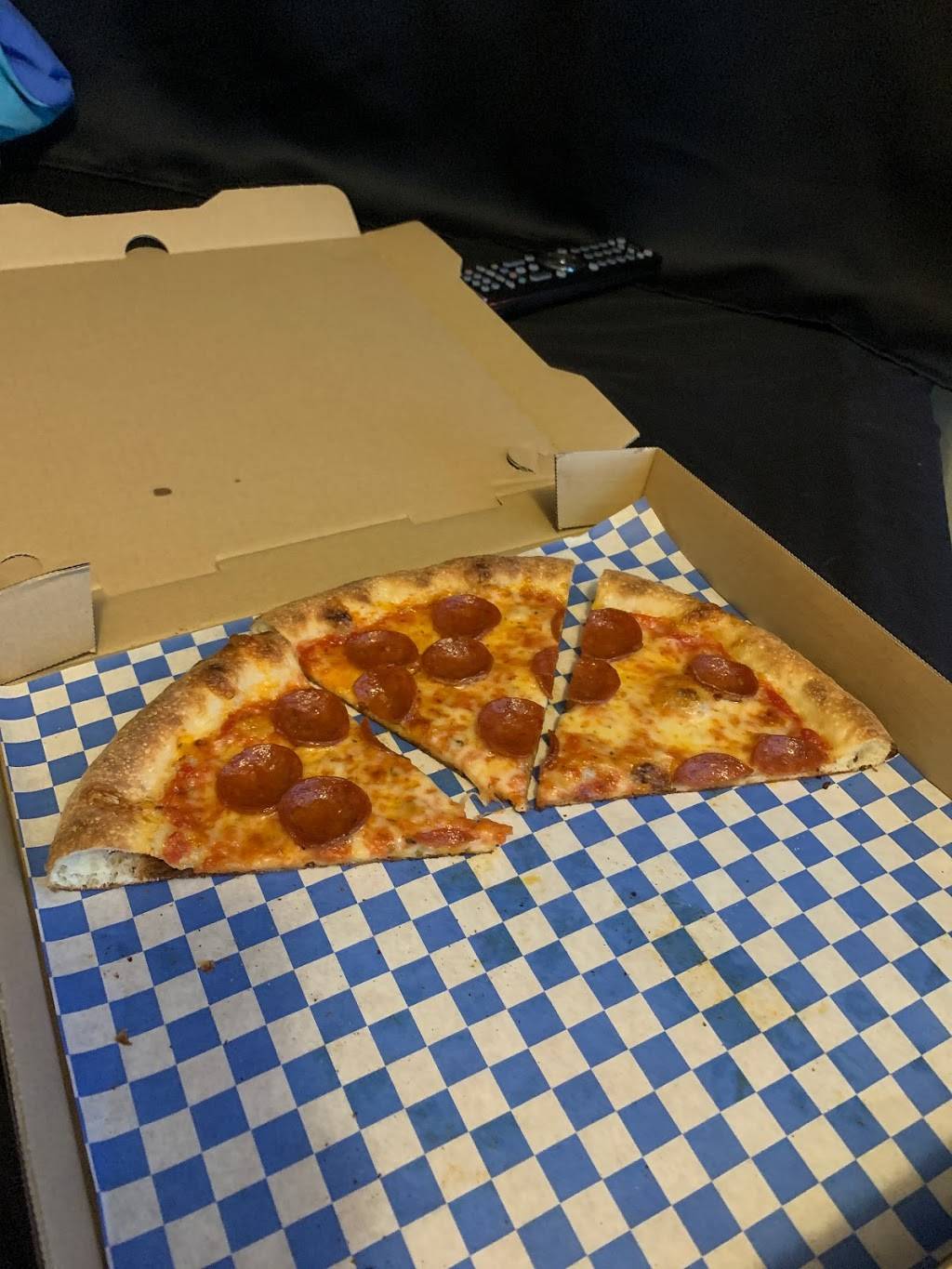 Bull Run Pizza | restaurant | 6035 NE Halsey St, Portland, OR 97213, USA | 9718880301 OR +1 971-888-0301