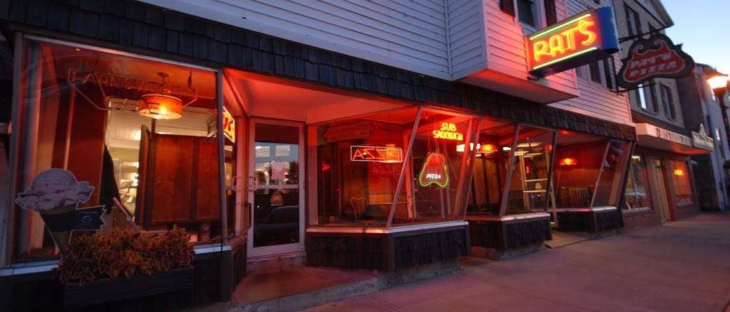 Pats Pizza Orono | meal delivery | 11 Mill St, Orono, ME 04473, USA | 2078662111 OR +1 207-866-2111