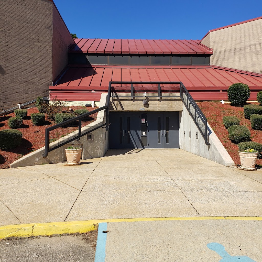 Browns Southern Bistro | restaurant | 1500 Daniel Payne Dr Suite 100, Birmingham, AL 35214, USA | 2513288386 OR +1 251-328-8386