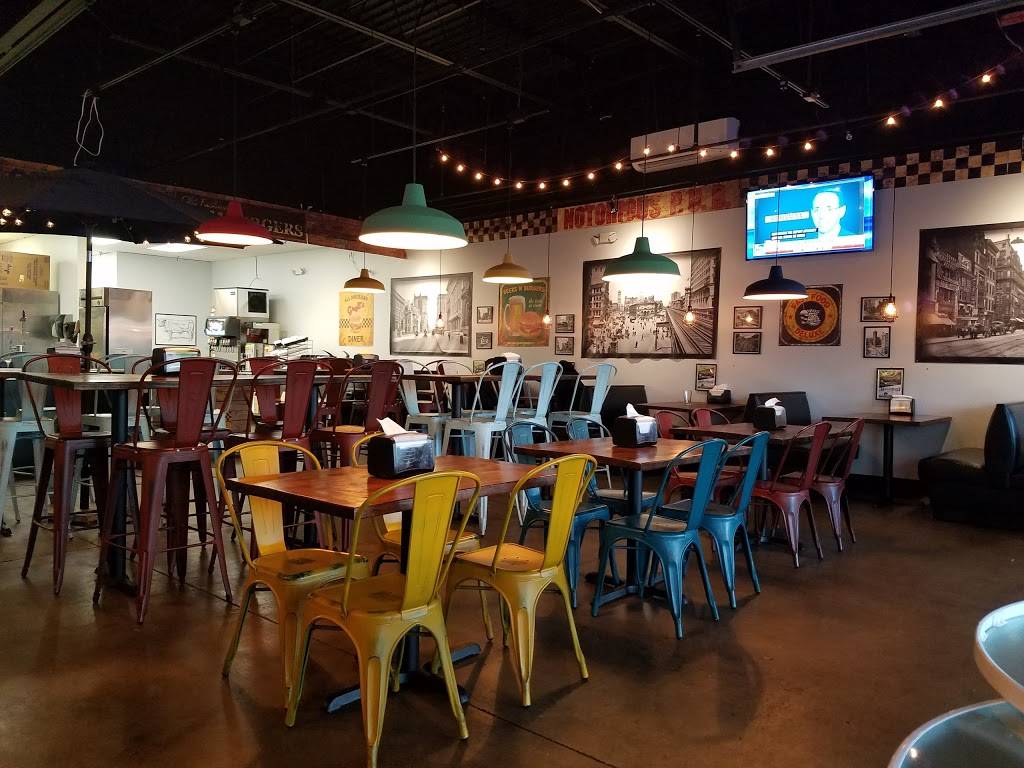 Johnny Grylls II, Huntsville | restaurant | 6125 University Dr NW, Huntsville, AL 35806, USA | 2562708041 OR +1 256-270-8041