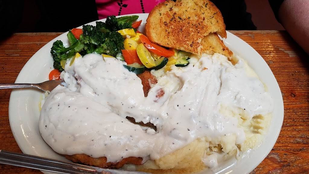 Carver Hangar | restaurant | 16196 Market Rd 39, Damascus, OR 97089, USA | 5036582576 OR +1 503-658-2576