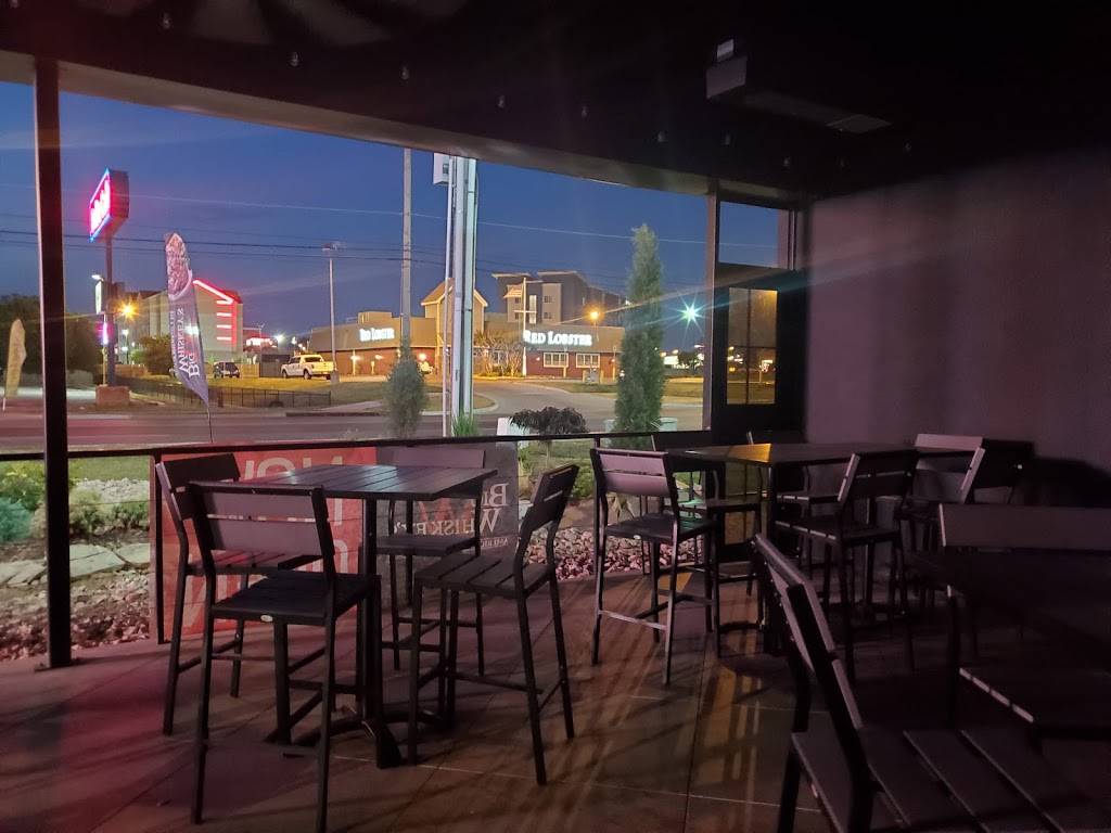 Big Whiskeys American Restaurant & Bar Tulsa | restaurant | 4532 E 51st St, Tulsa, OK 74135, USA | 9185766996 OR +1 918-576-6996