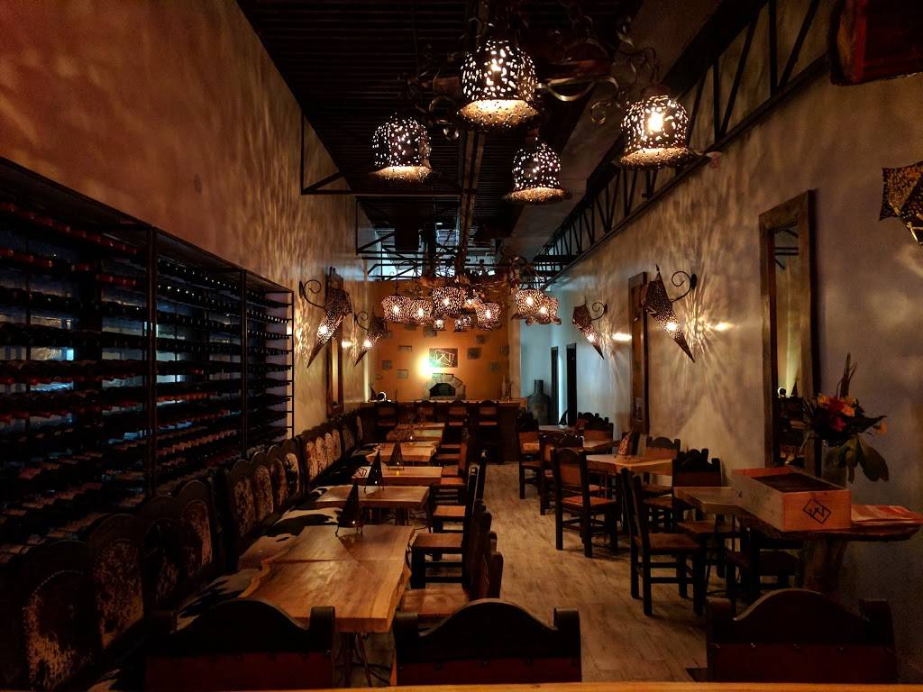 Wineology | restaurant | 13300 Tecumseh Rd E, Windsor, ON N8N 4R8, Canada | 5197351200 OR +1 519-735-1200