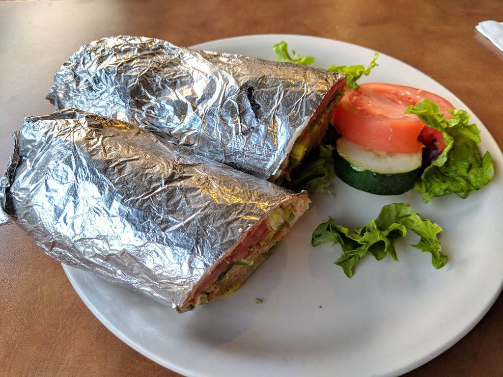 Aladdins Natural Eatery | restaurant | 8 Schoen Pl, Pittsford, NY 14534, USA | 5852649000 OR +1 585-264-9000