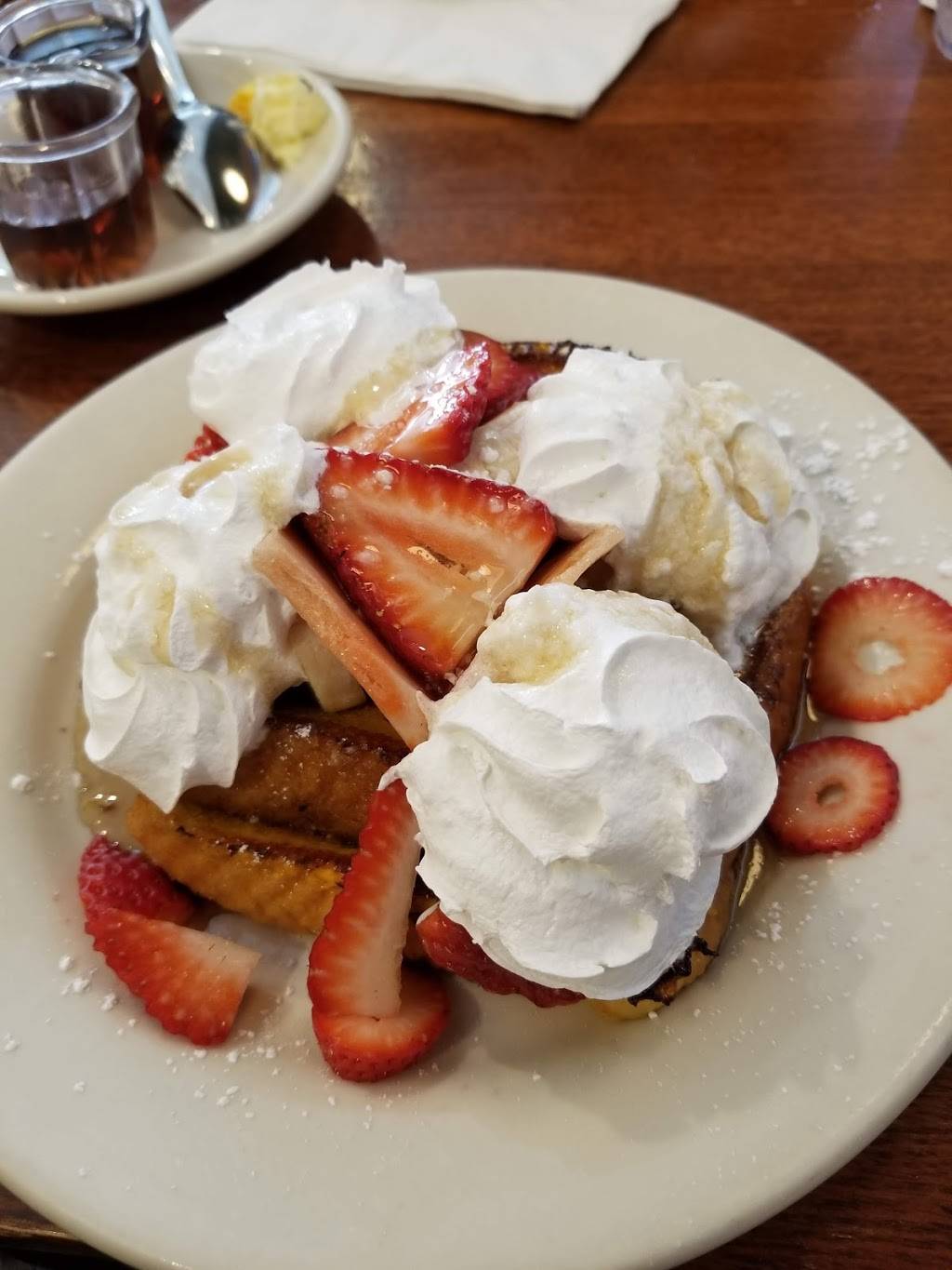 Golden Apple Grill & Breakfast House | meal delivery | 2971 N Lincoln Ave, Chicago, IL 60657, USA | 7735281413 OR +1 773-528-1413