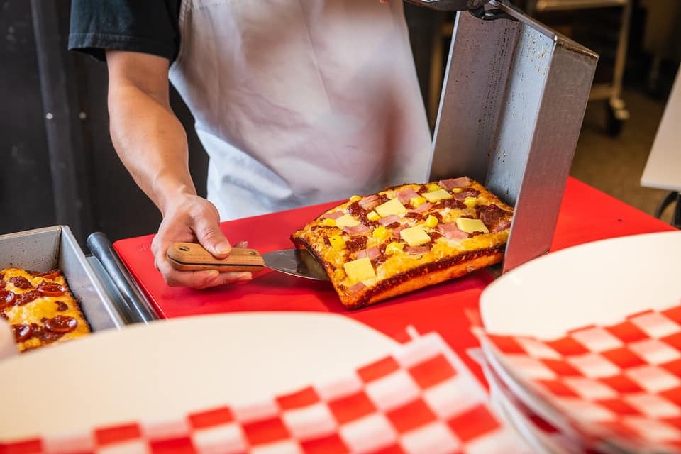 Tonari | restaurant | 707 6th St NW, Washington, DC 20001, USA | 2022898900 OR +1 202-289-8900