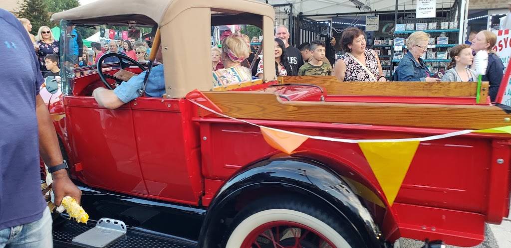 Center Lounge | restaurant | 1312 119th St, Whiting, IN 46394, USA | 2196594080 OR +1 219-659-4080