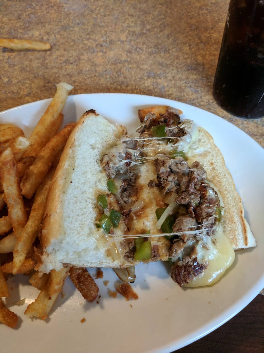 Uptown Coney Island | restaurant | 1555 S Main St, Chelsea, MI 48118, USA | 7344331012 OR +1 734-433-1012