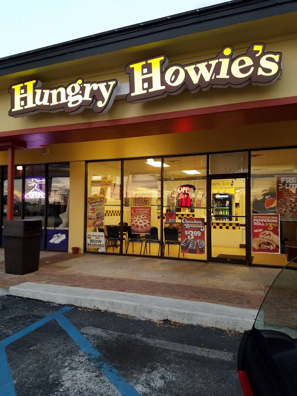 Hungry Howies Pizza | meal delivery | 3311 SE US Hwy 1, Stuart, FL 34997, USA | 7722219915 OR +1 772-221-9915