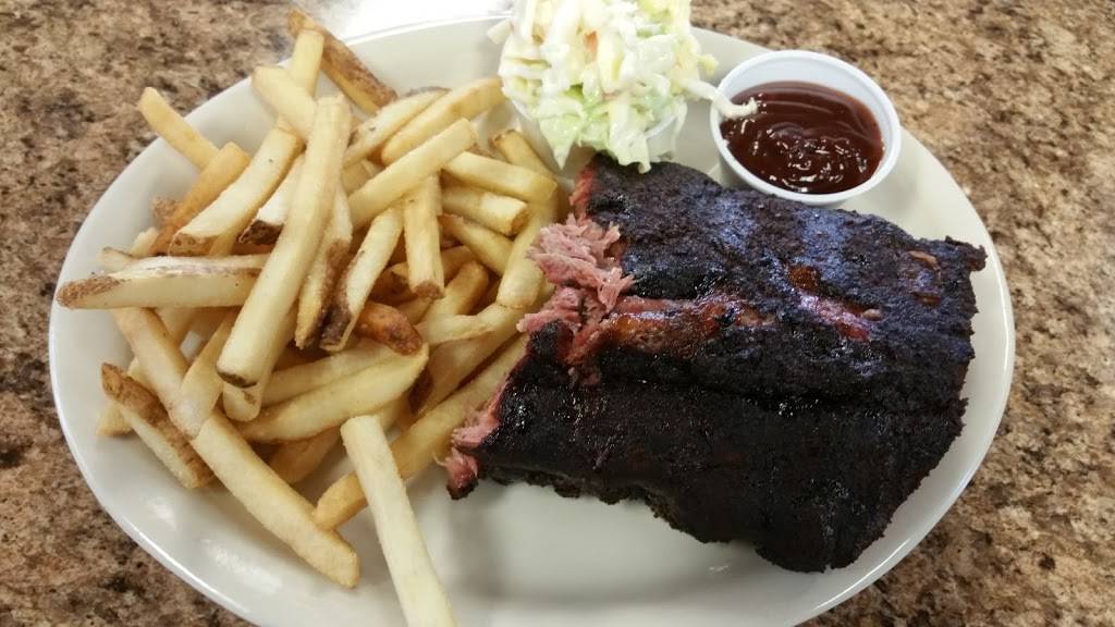 Grillin Wings & More | restaurant | 4410 Chicago Dr SW, Grandville, MI 49418, USA | 6167855337 OR +1 616-785-5337