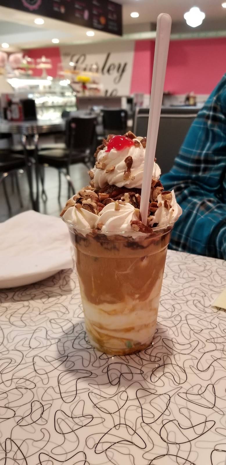 Curley Cone | restaurant | 12850 W M 179 Hwy, Wayland, MI 49348, USA | 2697926560 OR +1 269-792-6560