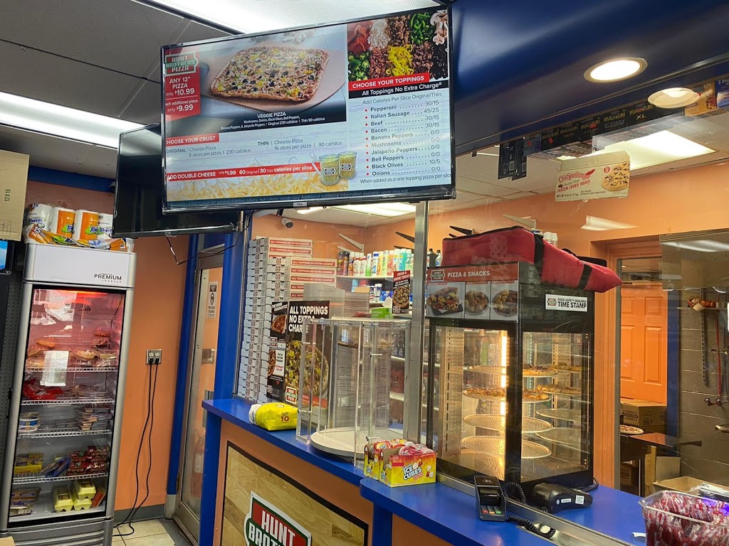 Hunter Brothers Pizza And Wings | restaurant | 21500 Fenkell Ave, Detroit, MI 48223, USA | 3137665296 OR +1 313-766-5296