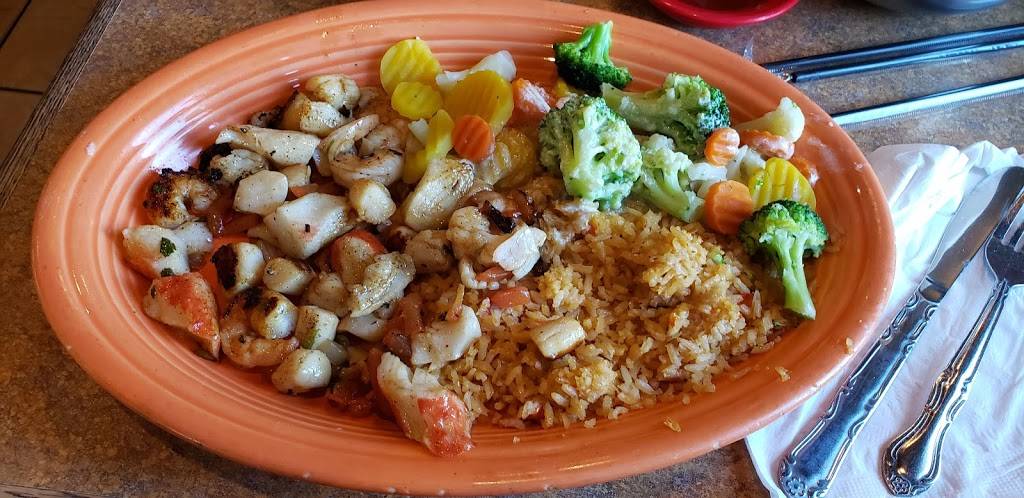 El Maguey | restaurant | 901 E Nifong Blvd, Columbia, MO 65201, USA | 5738743812 OR +1 573-874-3812