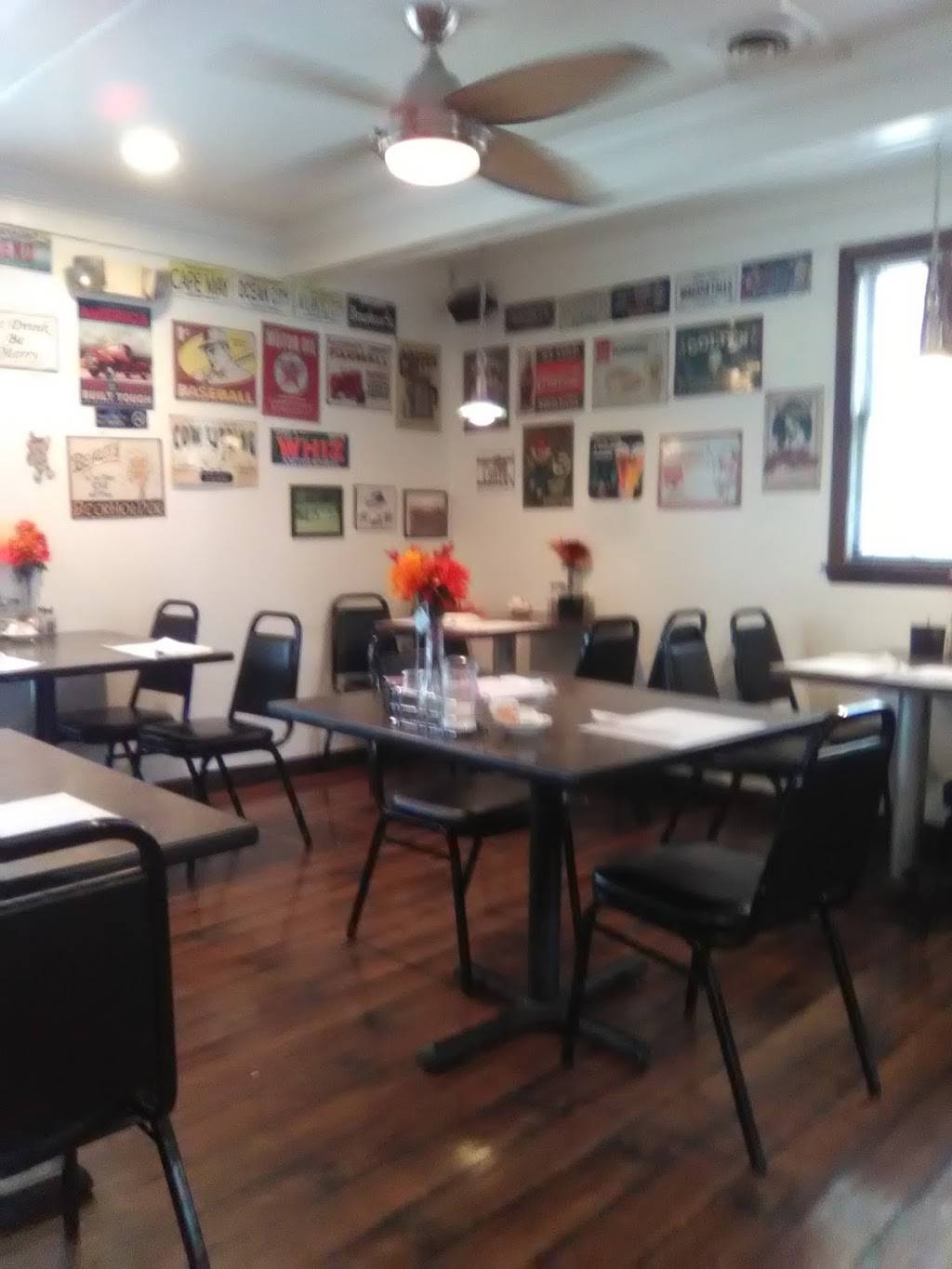 Manor Grille | restaurant | 100 Manor Harrison City Rd, Manor, PA 15665, USA | 7248613404 OR +1 724-861-3404