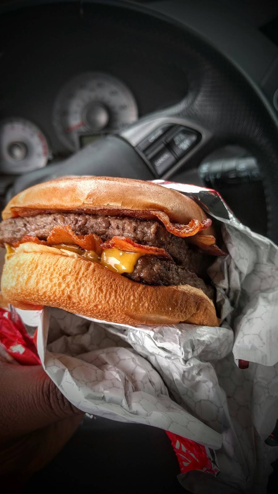 Wendys | restaurant | 12614 Limonite Ave, Corona, CA 92880, USA | 9517351274 OR +1 951-735-1274