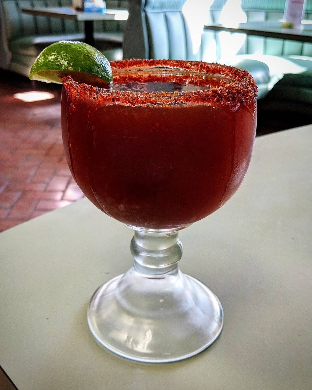 El Campeon | restaurant | 1175 Harvard Blvd, Santa Paula, CA 93060, USA | 8052297257 OR +1 805-229-7257