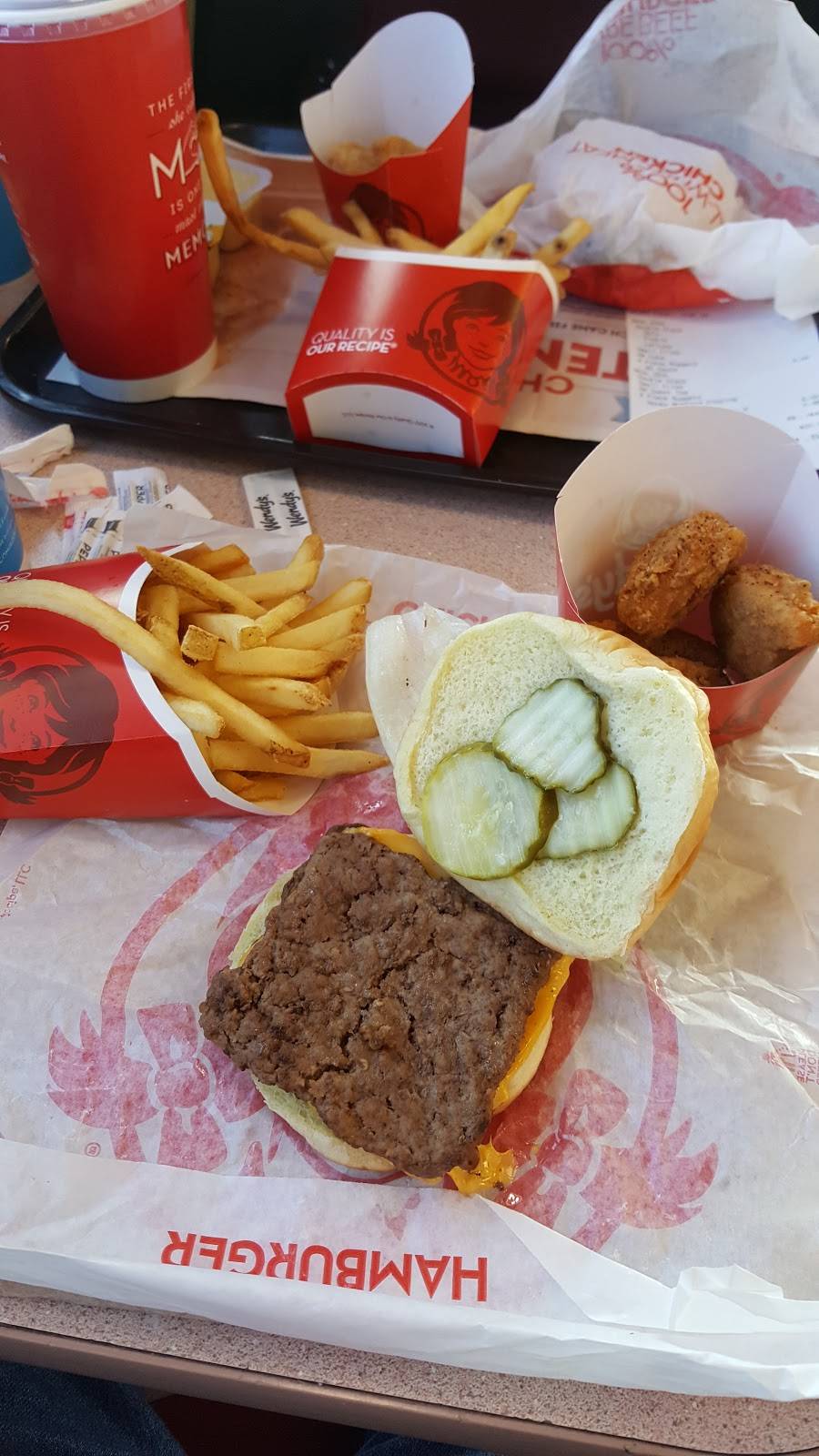 Wendys | restaurant | 1570 Wesel Blvd, Hagerstown, MD 21740, USA | 3014168312 OR +1 301-416-8312