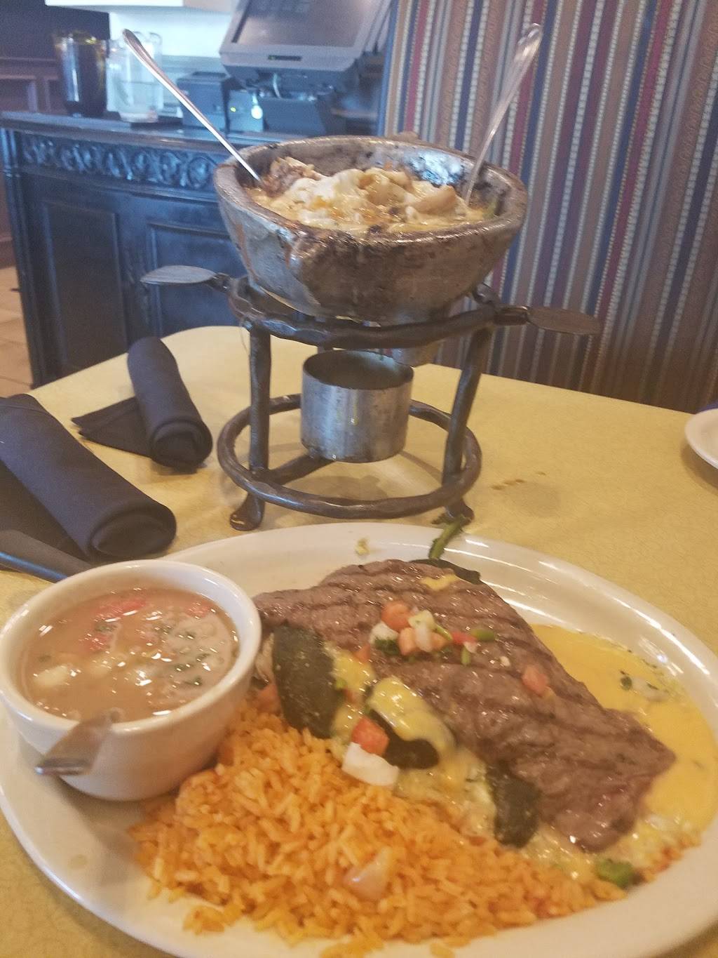 Cristinas | restaurant | 109 FM 544 #101, Murphy, TX 75094, USA | 9726083984 OR +1 972-608-3984