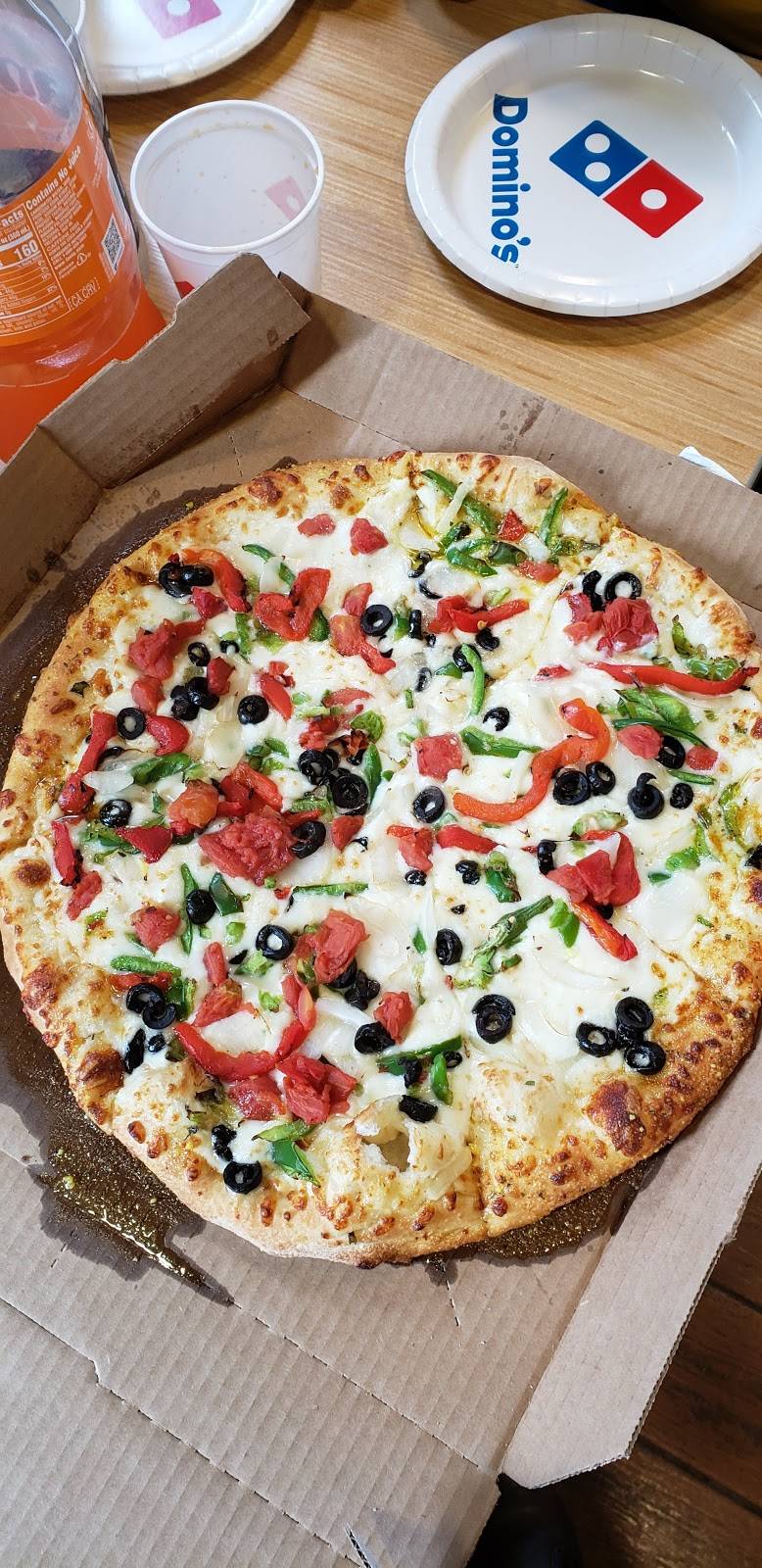 Dominos Pizza | meal delivery | 3930 Lindell Blvd, St. Louis, MO 63108, USA | 3146523030 OR +1 314-652-3030