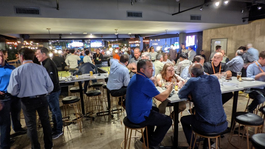 Bull & Bowl | restaurant | 501 W 6th St #200, Austin, TX 78701, USA | 5129920707 OR +1 512-992-0707