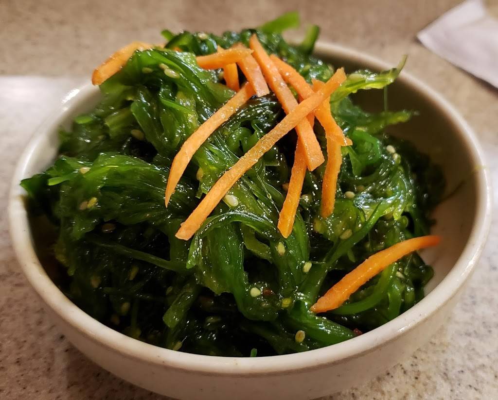 Mobo Sushi | restaurant | 105 River St S, Santa Cruz, CA 95060, USA | 8314251700 OR +1 831-425-1700