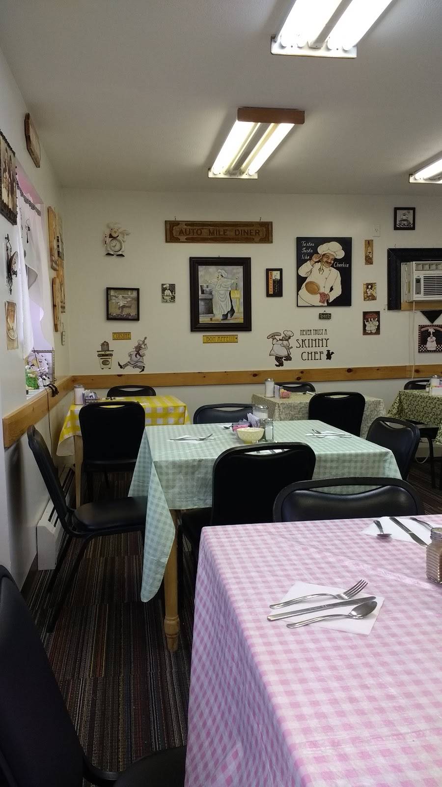 Auto Mile Diner | restaurant | 819 Portland Rd, Saco, ME 04072, USA | 2072840200 OR +1 207-284-0200