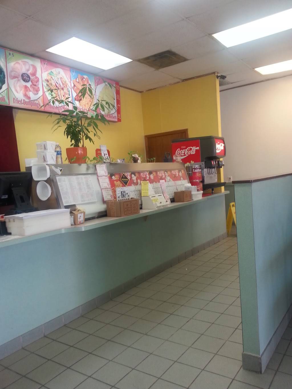 Golden China Restaurant | restaurant | 300 E Hughes Rd, Madison, AL 35758, USA | 2564610880 OR +1 256-461-0880