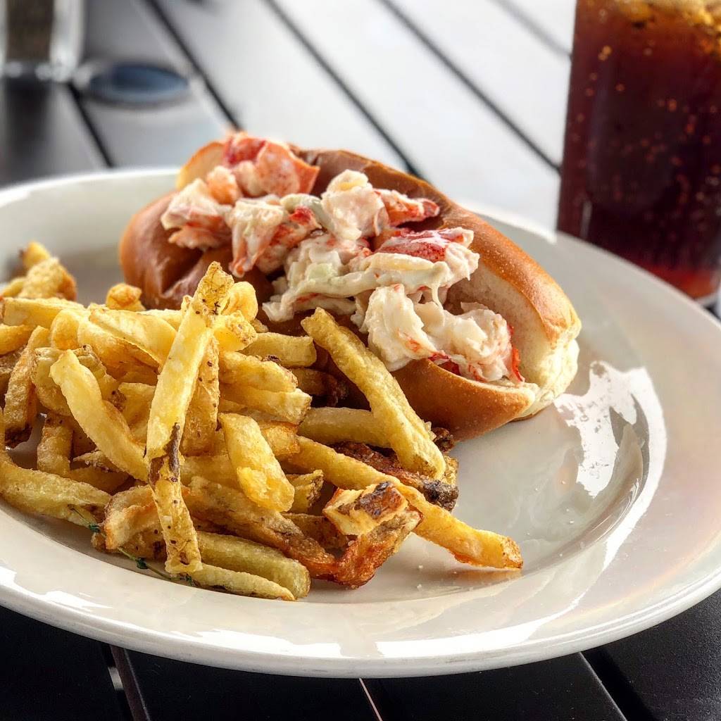 Landings Restaurant & Lounge | restaurant | 1 Commercial St, Rockland, ME 04841, USA | 2075943011 OR +1 207-594-3011