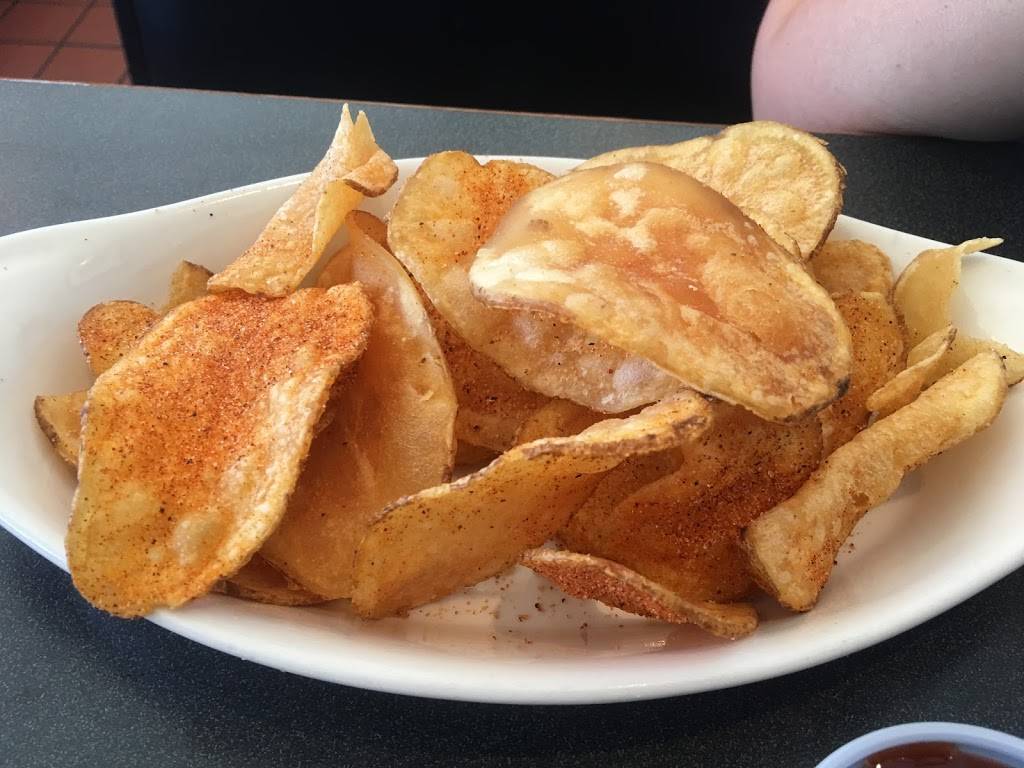 Brobecks BBQ | restaurant | 4615 Indian Creek Pkwy, Overland Park, KS 66207, USA | 9139019700 OR +1 913-901-9700