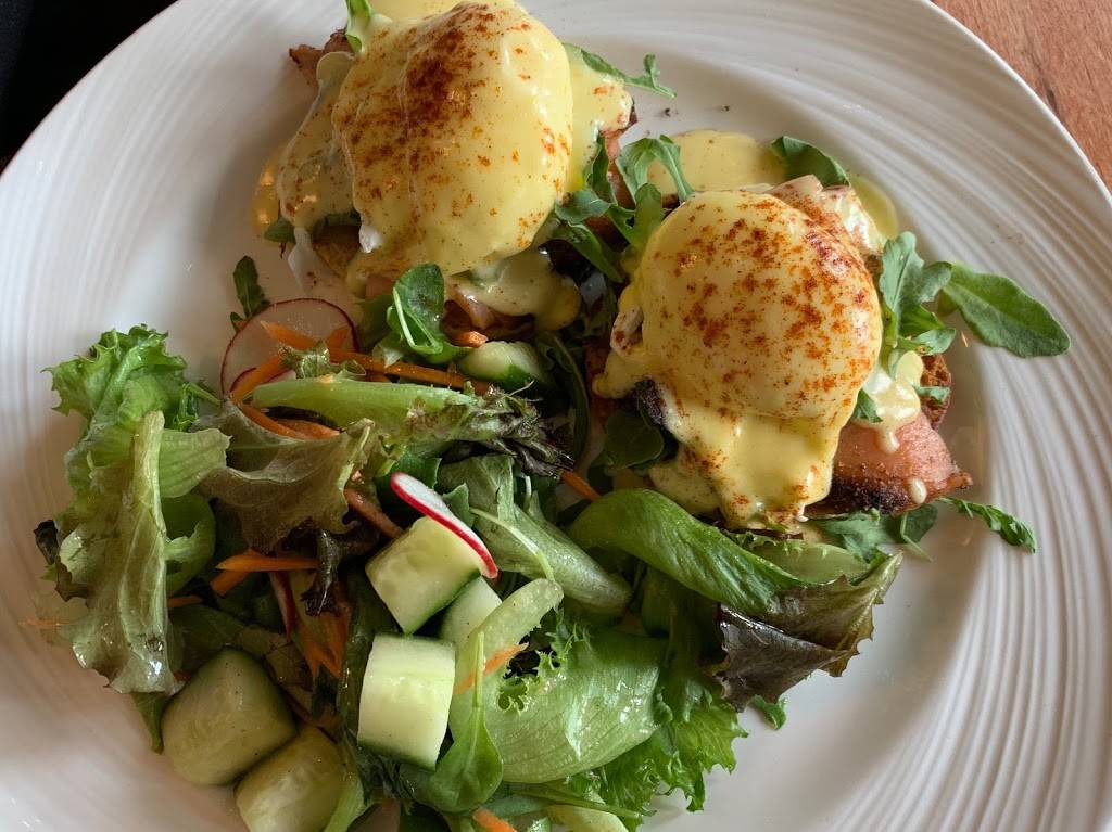 The Gryphon | restaurant | 131 Main St, Burlington, VT 05401, USA | 8024895699 OR +1 802-489-5699