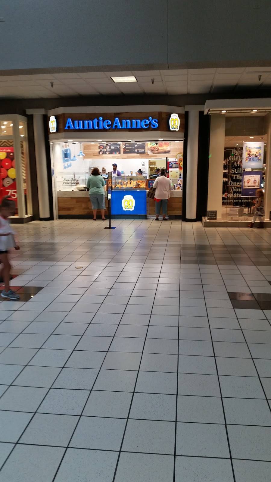 Phantom Pizza | restaurant | 2700 Miamisburg Centerville Rd, Dayton, OH 45458, USA | 9374329112 OR +1 937-432-9112