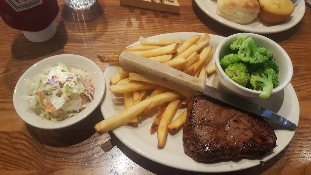 Cracker Barrel Old Country Store | restaurant | 7810 Interstate Dr, Erie, PA 16509, USA | 8148682500 OR +1 814-868-2500