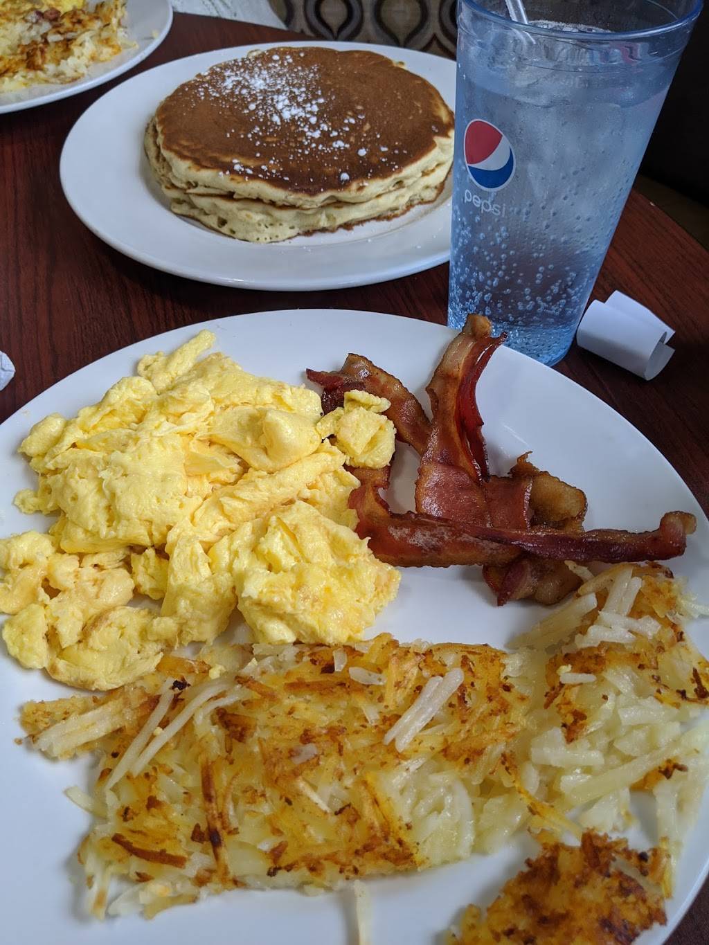 Sweet Basil Cafe of Peoria | restaurant | 714 W Lake Ave, Peoria, IL 61614, USA | 3099661130 OR +1 309-966-1130